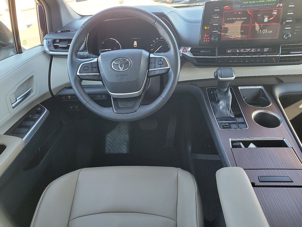 2022 Toyota Sienna XLE 7 Passenger