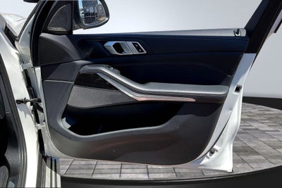 2025 BMW X5 xDrive50e