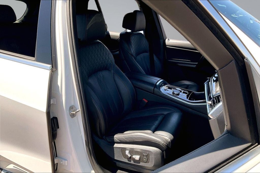 2025 BMW X5 xDrive50e