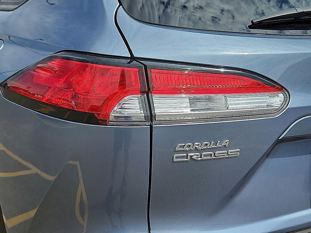 2024 Toyota Corolla Cross LE