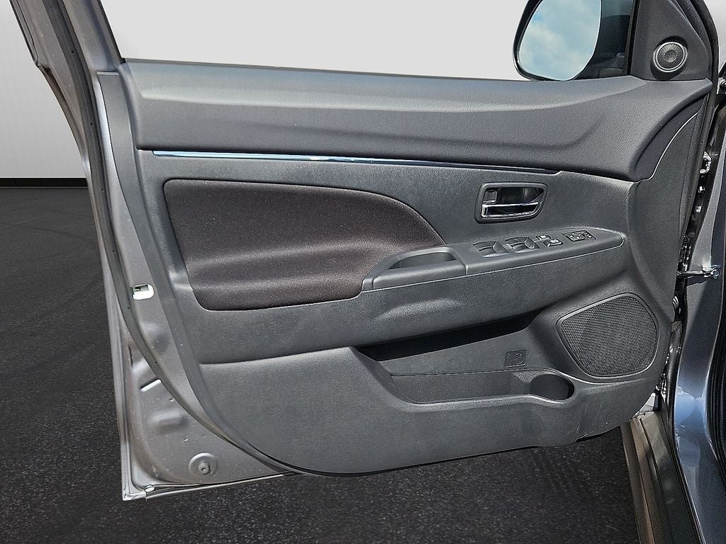 2027 Mitsubishi Outlander Sport S