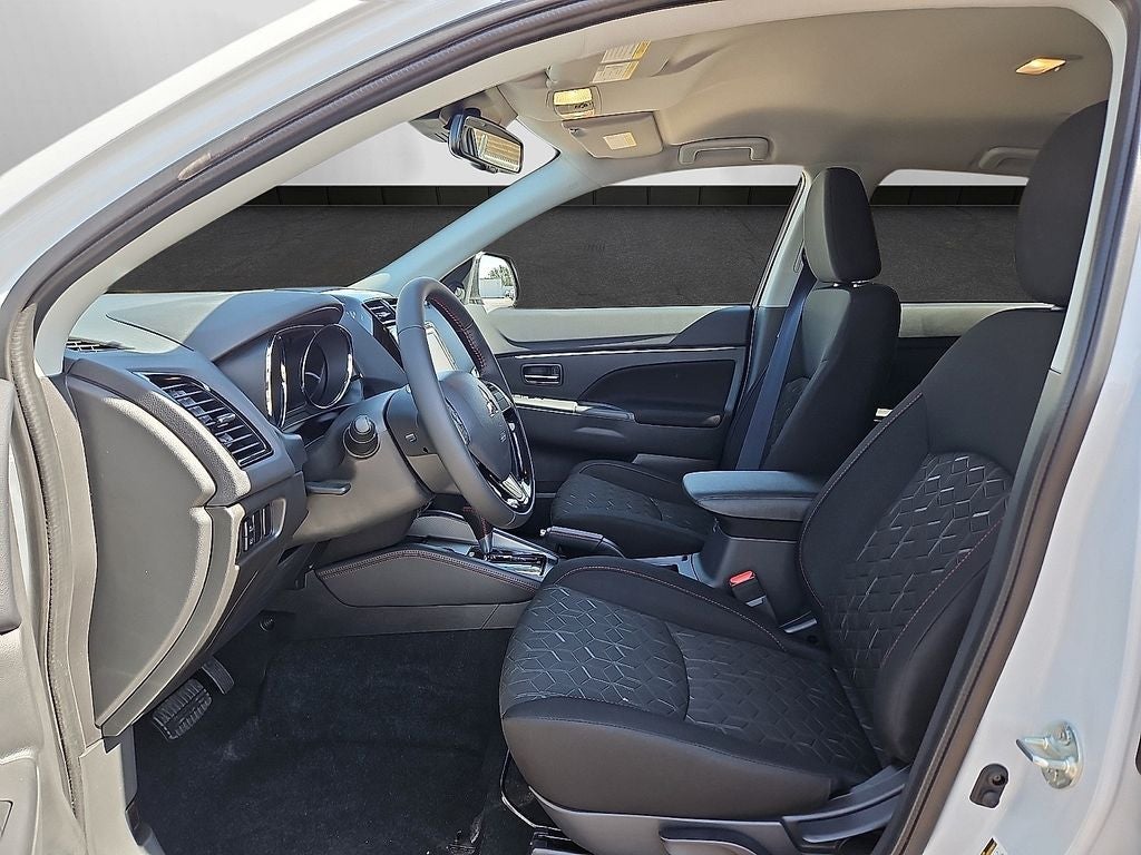 2027 Mitsubishi Outlander Sport 2.0 LE