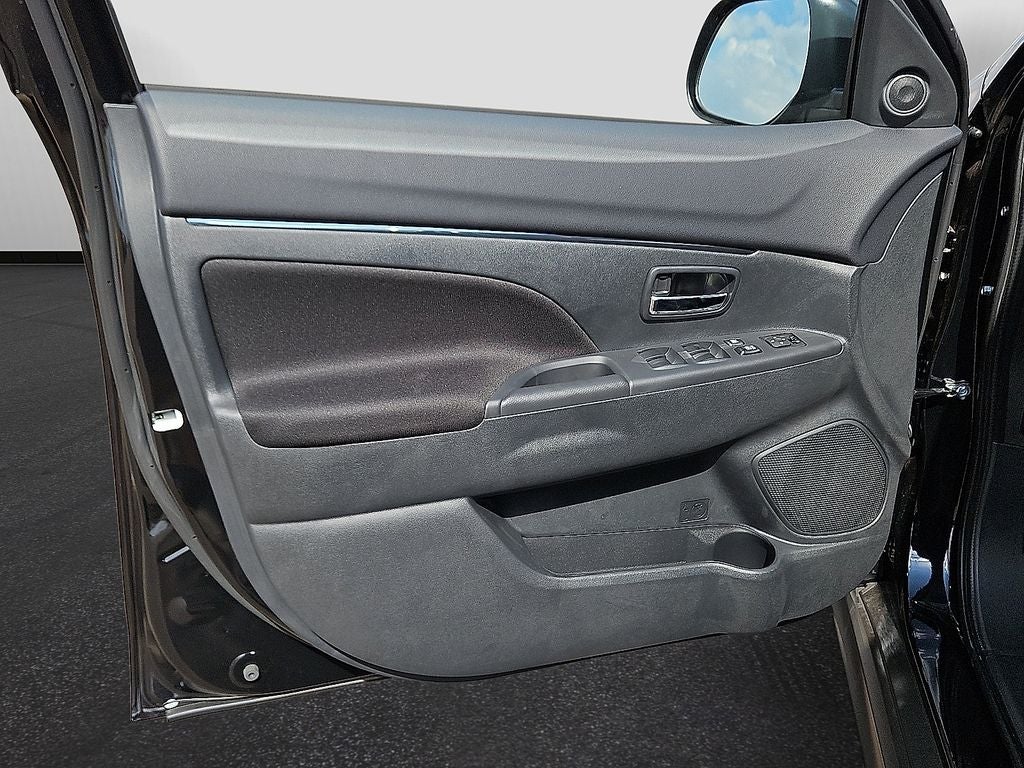 2027 Mitsubishi Outlander Sport S