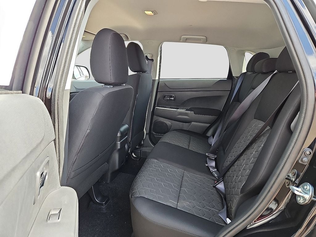 2027 Mitsubishi Outlander Sport S