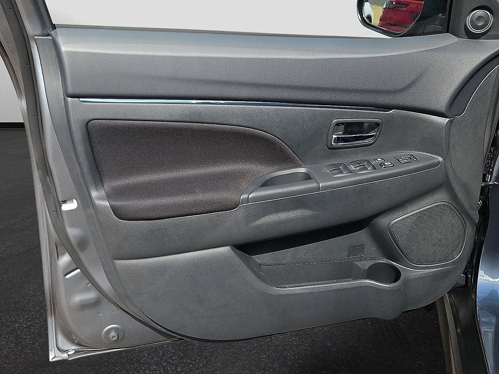 2027 Mitsubishi Outlander Sport S