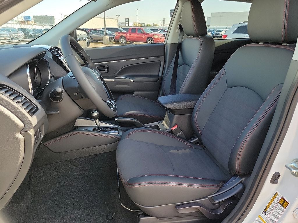 2025 Mitsubishi Outlander Sport 2.0 SE