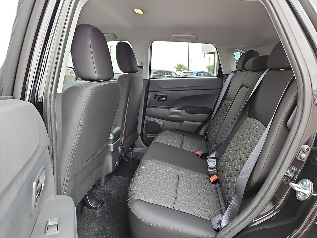 2026 Mitsubishi Outlander Sport 2.0 LE