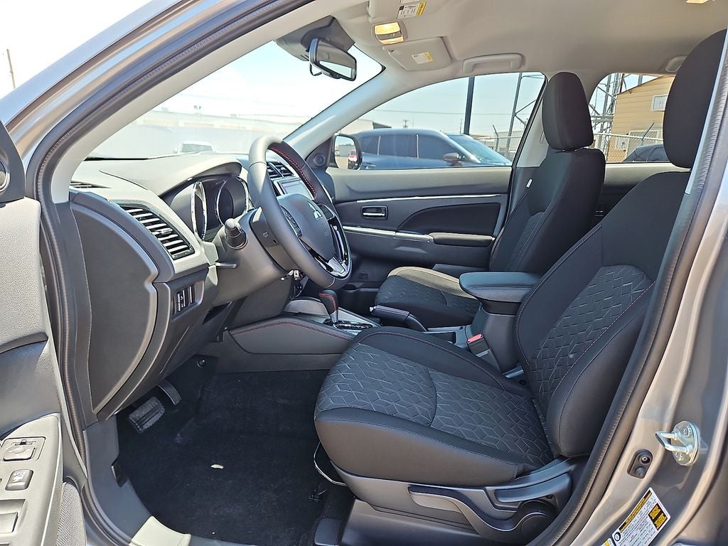 2026 Mitsubishi Outlander Sport 2.0 LE