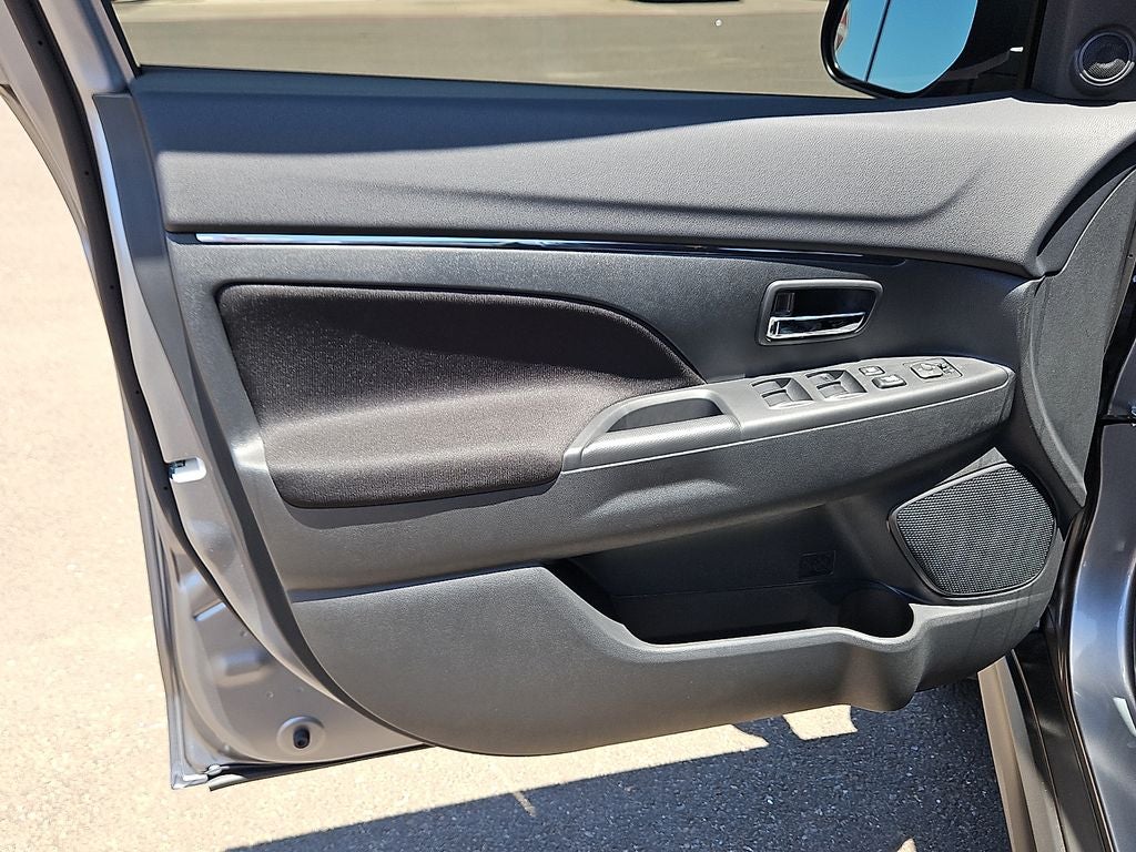 2026 Mitsubishi Outlander Sport 2.0 LE