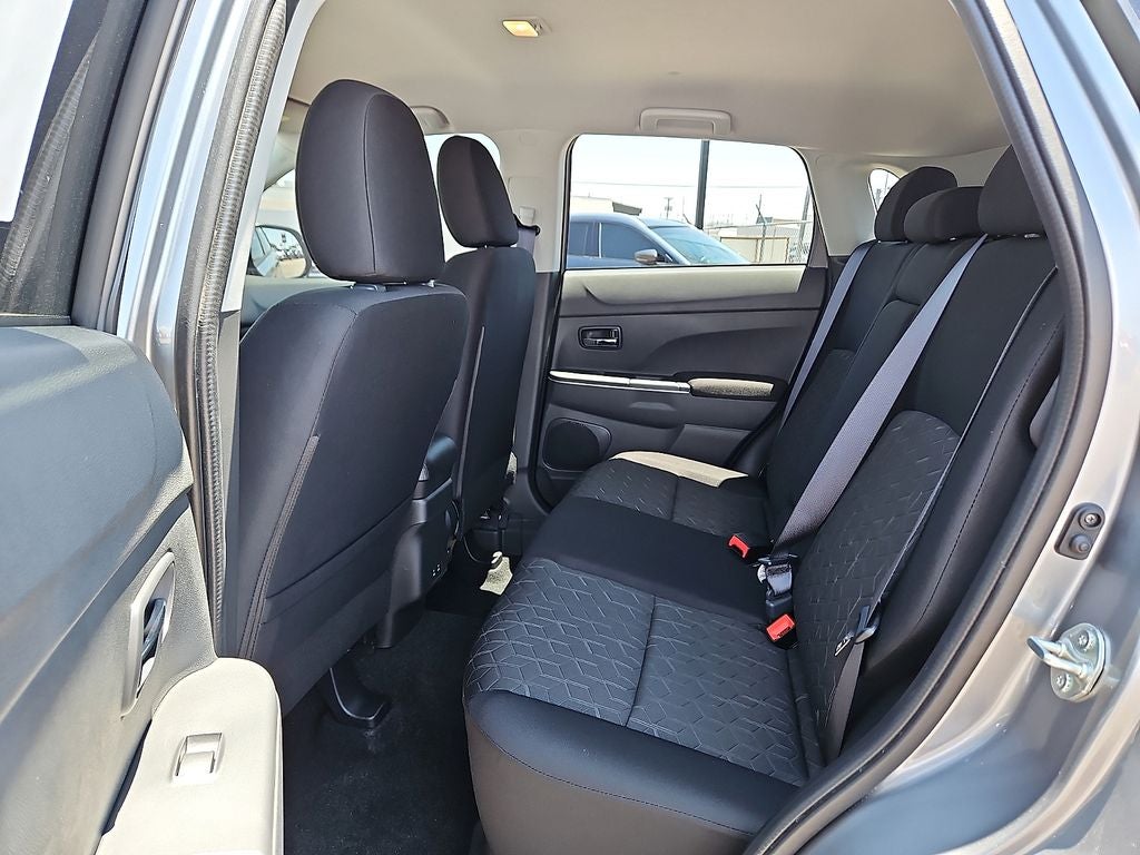 2026 Mitsubishi Outlander Sport 2.0 LE