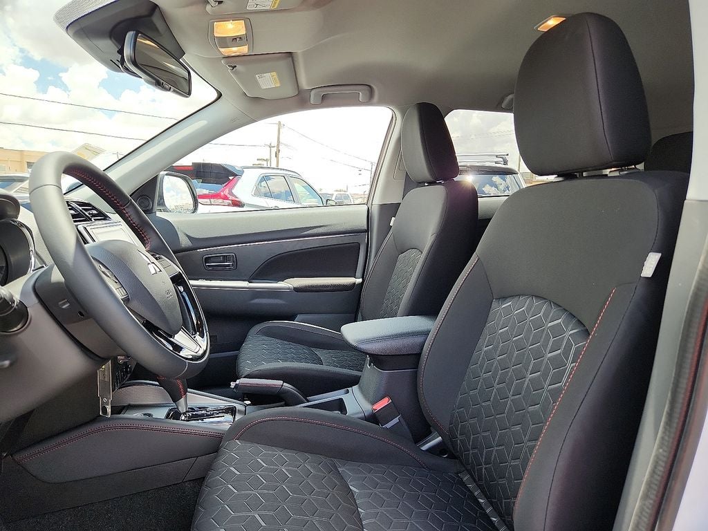 2025 Mitsubishi Outlander Sport 2.0 LE