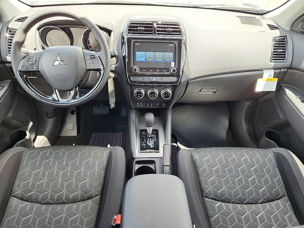 2025 Mitsubishi Outlander Sport 2.0 LE