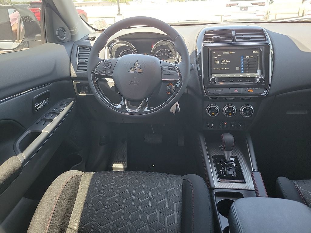 2026 Mitsubishi Outlander Sport 2.0 LE