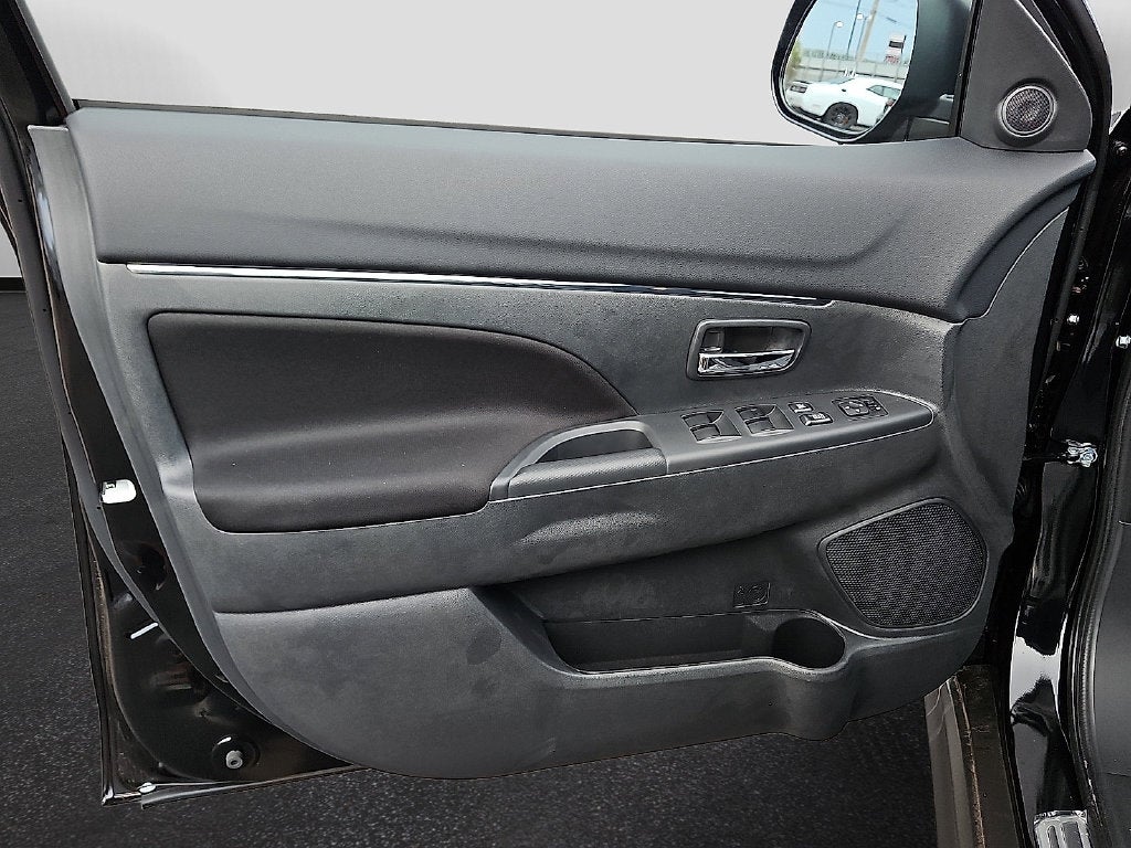 2027 Mitsubishi Outlander Sport 2.0 ES