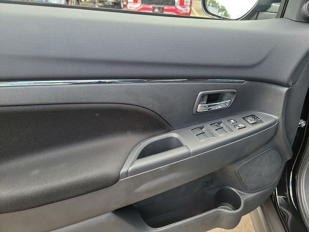 2025 Mitsubishi Outlander Sport 2.0 LE