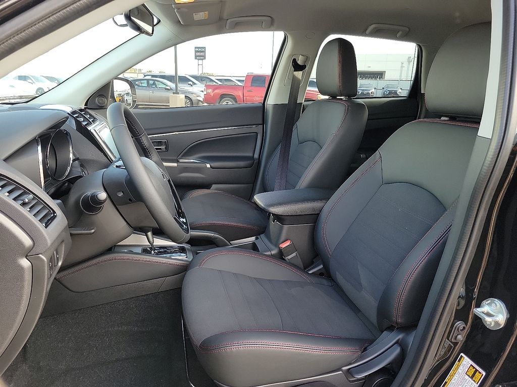 2025 Mitsubishi Outlander Sport 2.0 SE