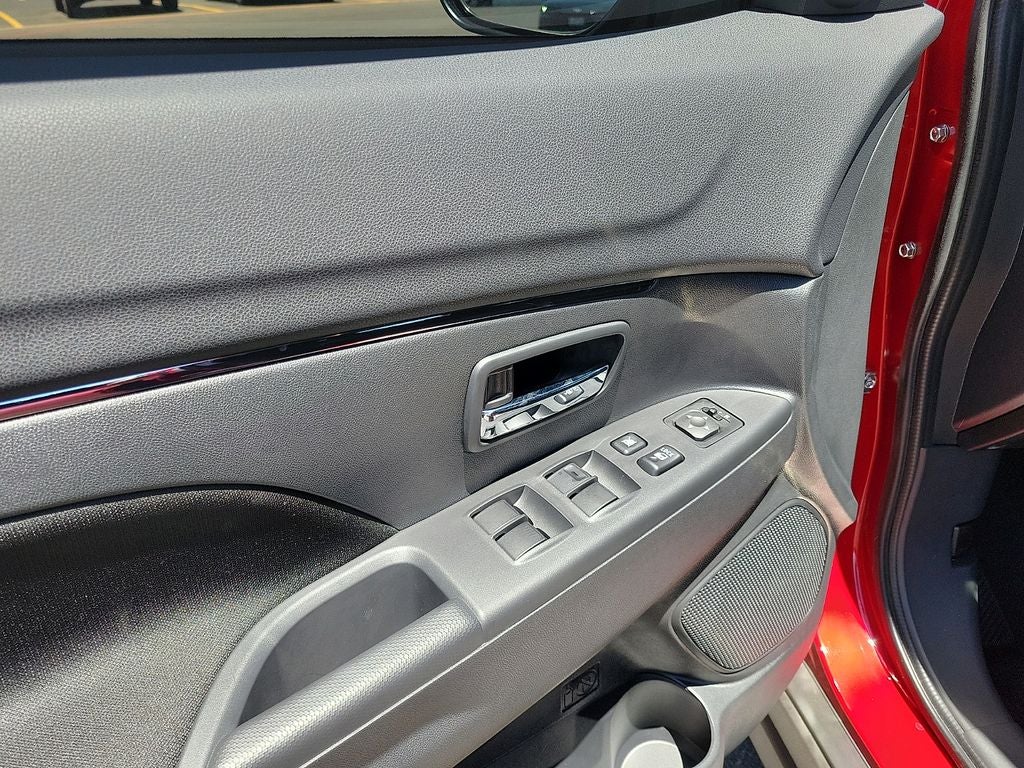 2026 Mitsubishi Outlander Sport 2.0 LE