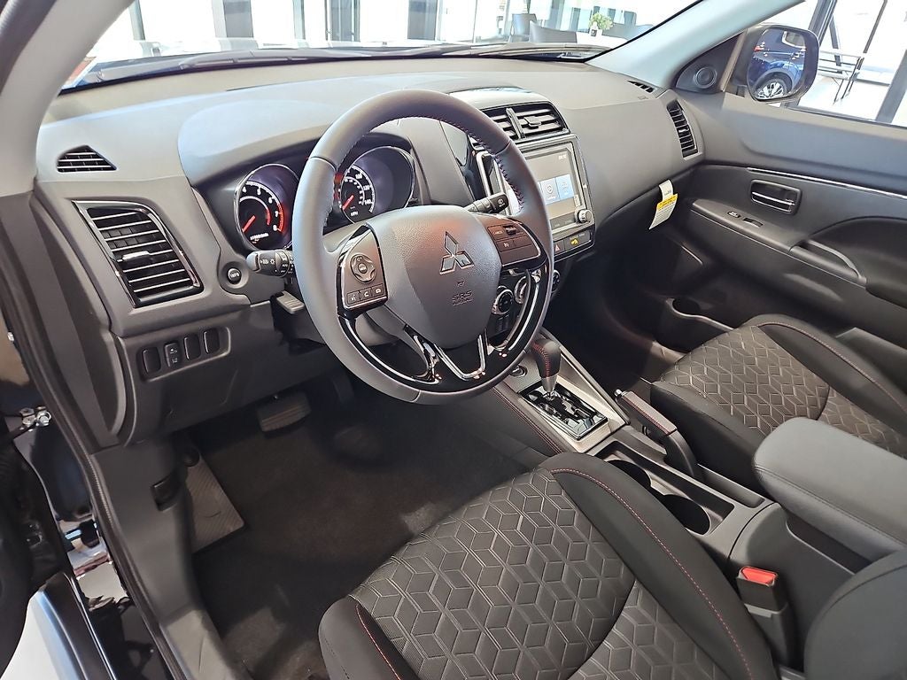 2026 Mitsubishi Outlander Sport 2.0 LE