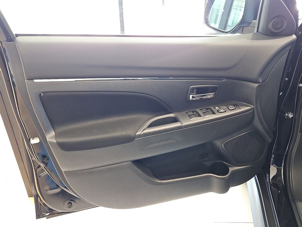 2026 Mitsubishi Outlander Sport 2.0 LE