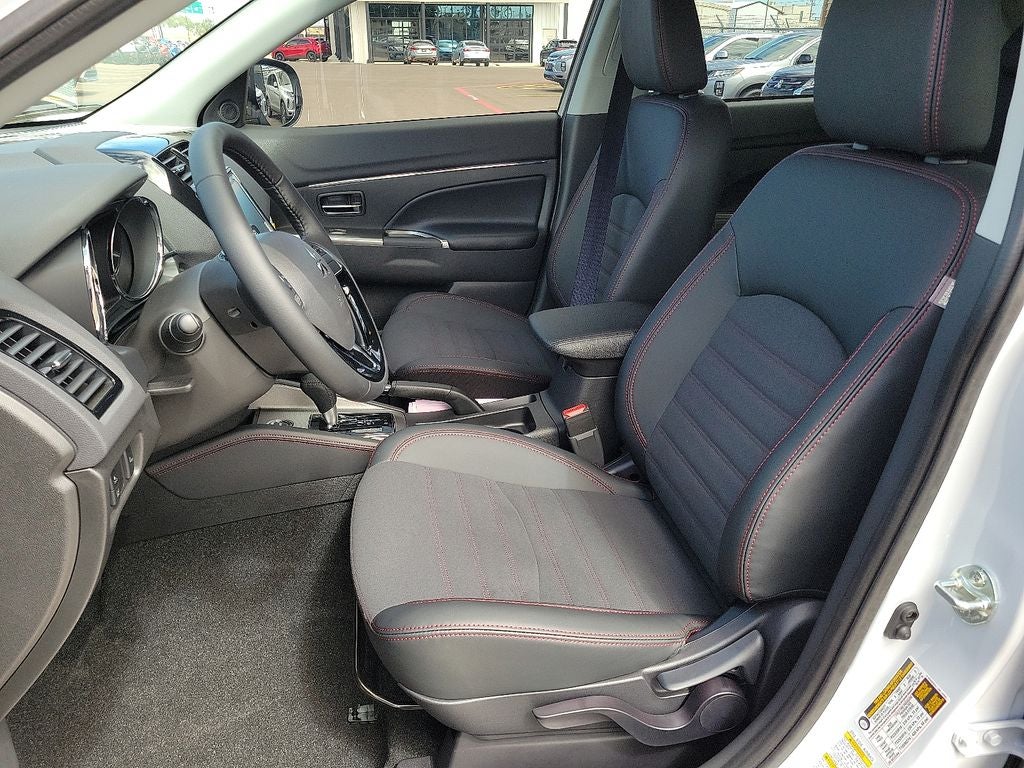 2025 Mitsubishi Outlander Sport 2.0 SE