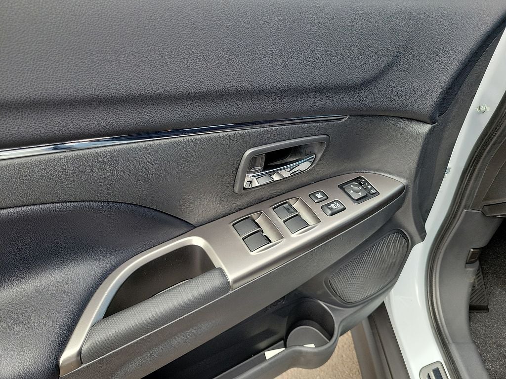 2025 Mitsubishi Outlander Sport 2.0 SE