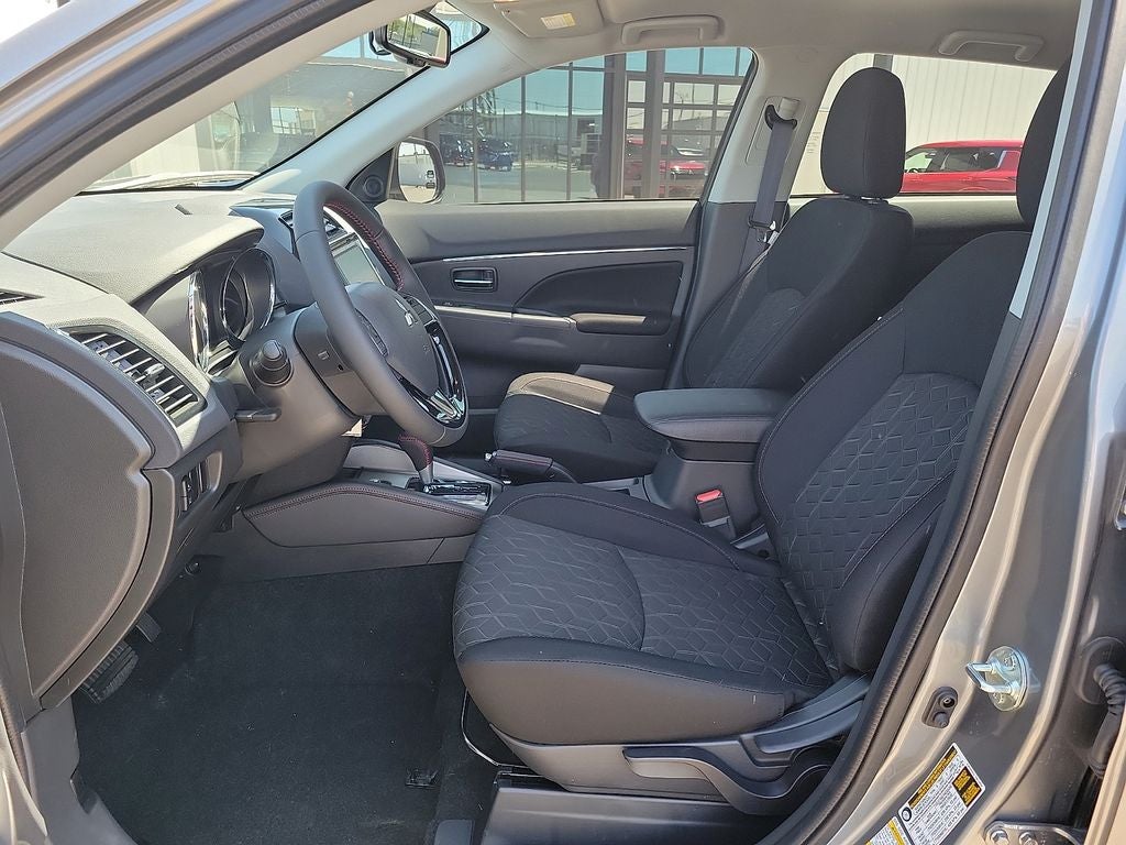 2026 Mitsubishi Outlander Sport 2.0 LE