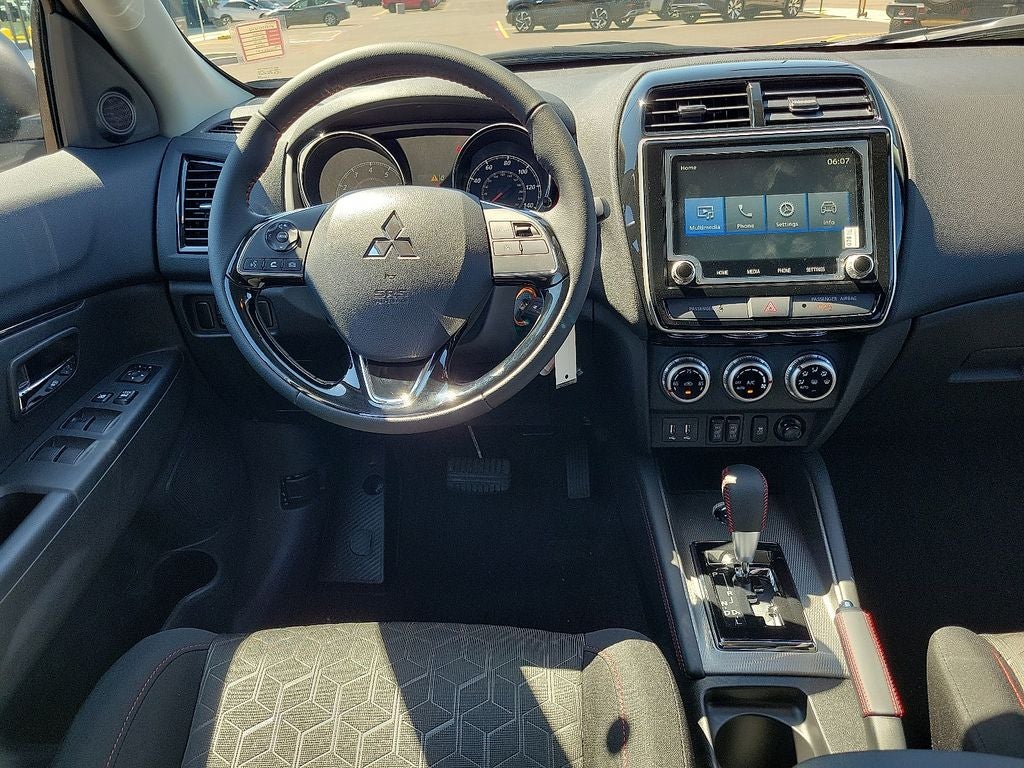 2025 Mitsubishi Outlander Sport 2.0 LE