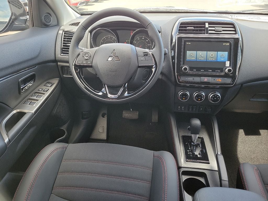 2025 Mitsubishi Outlander Sport 2.0 SE