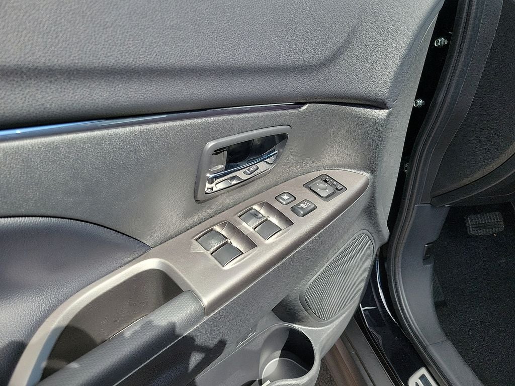 2025 Mitsubishi Outlander Sport 2.0 SE