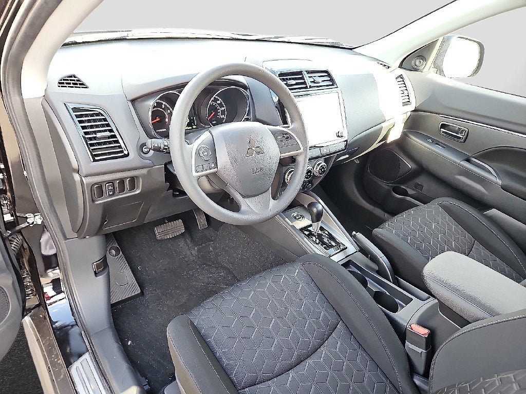 2027 Mitsubishi Outlander Sport 2.0 ES