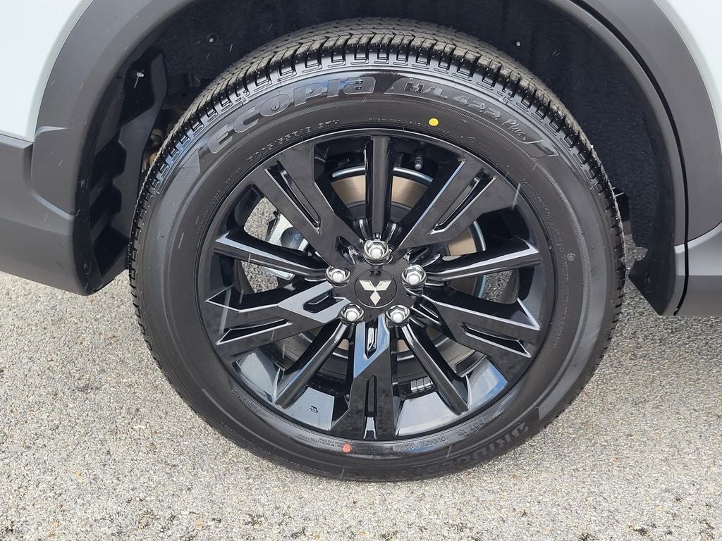 2025 Mitsubishi Eclipse Cross LE