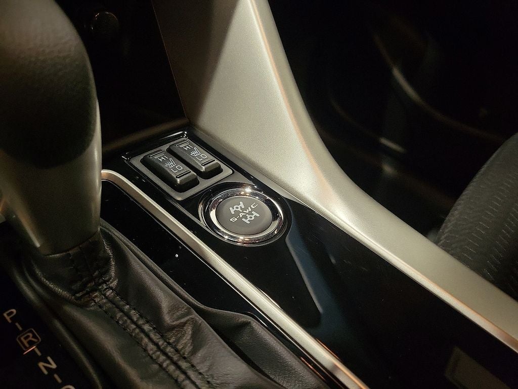 2026 Mitsubishi Eclipse Cross LE