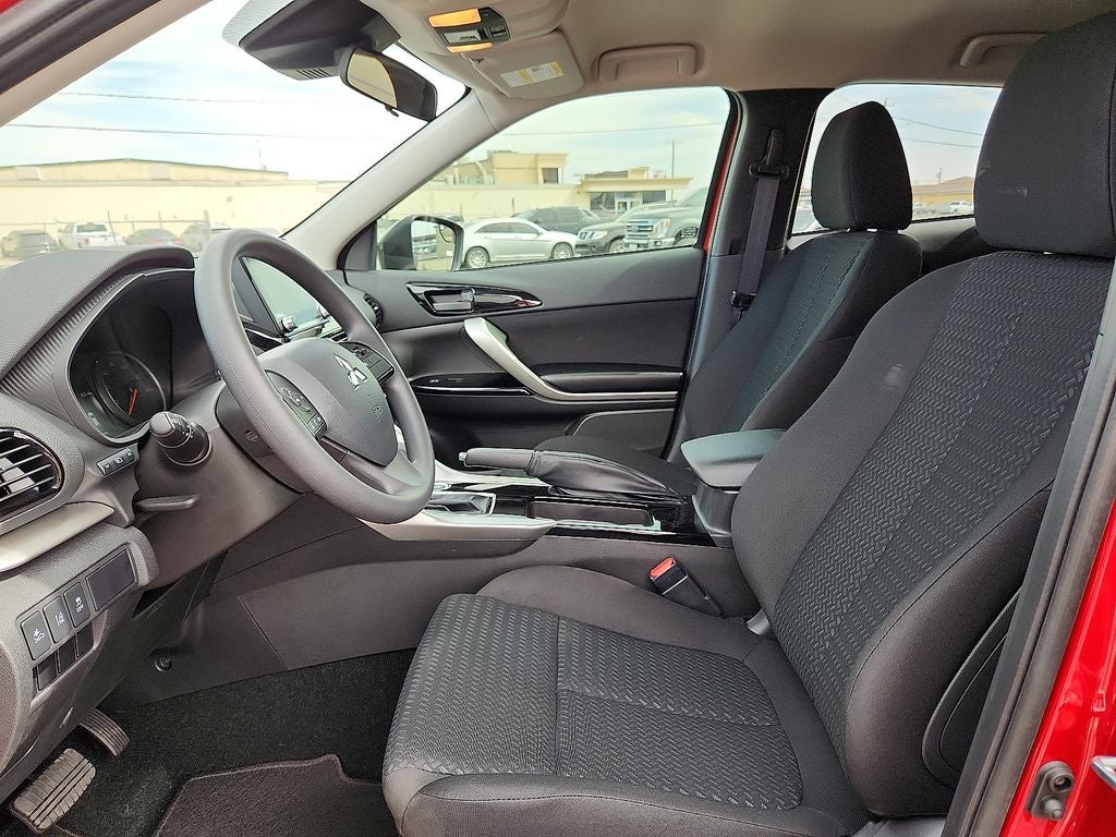 2025 Mitsubishi Eclipse Cross LE