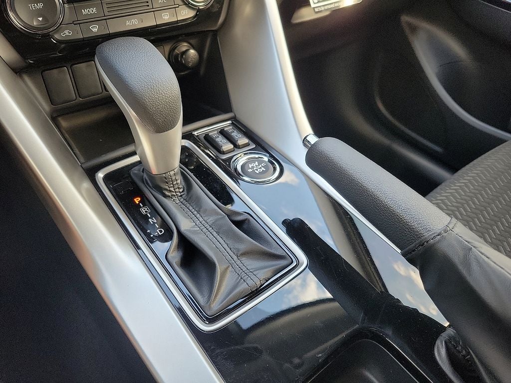 2026 Mitsubishi Eclipse Cross LE