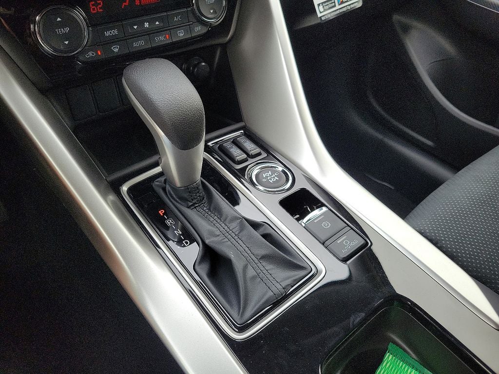 2025 Mitsubishi Eclipse Cross SE