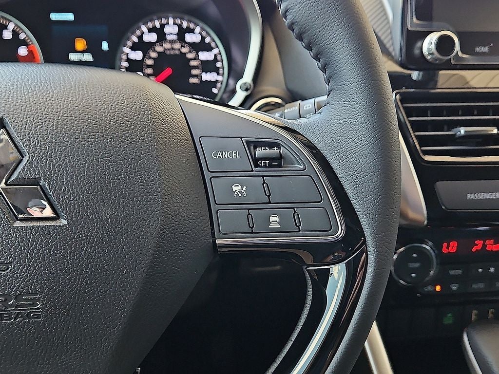 2026 Mitsubishi Eclipse Cross SE
