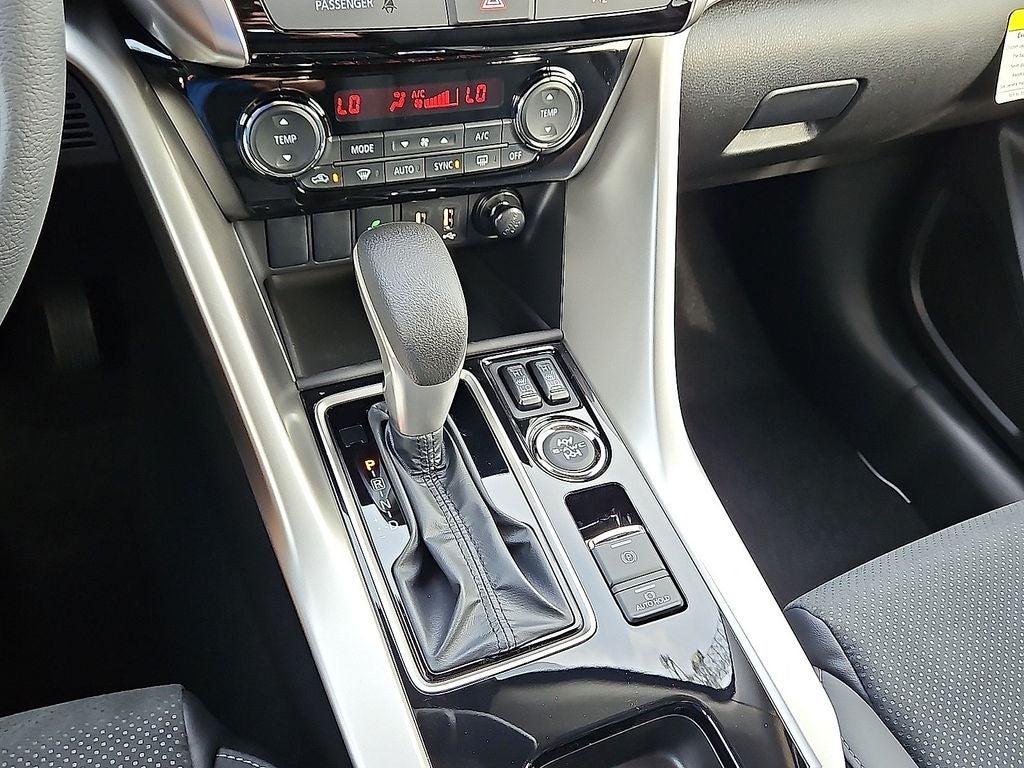 2026 Mitsubishi Eclipse Cross SE