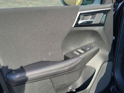 2025 Mitsubishi Outlander ES