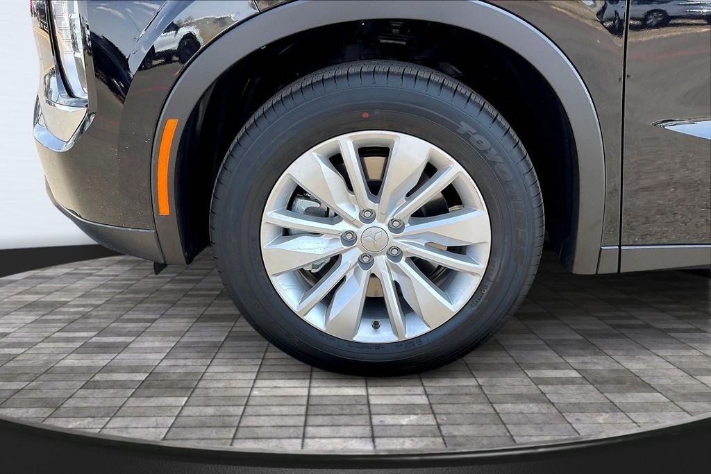 2026 Mitsubishi Outlander ES