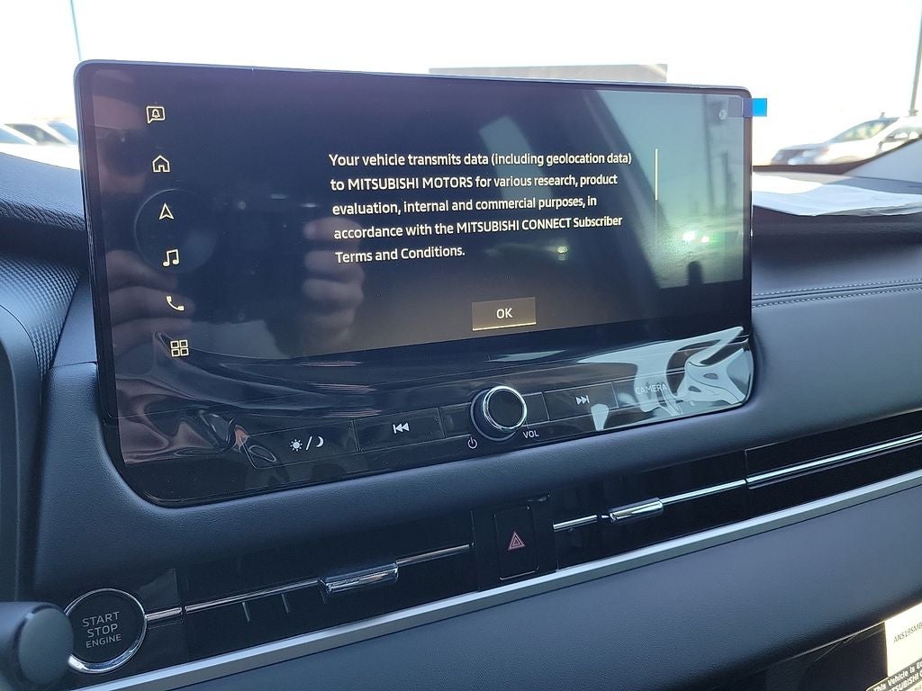 2026 Mitsubishi Outlander ES