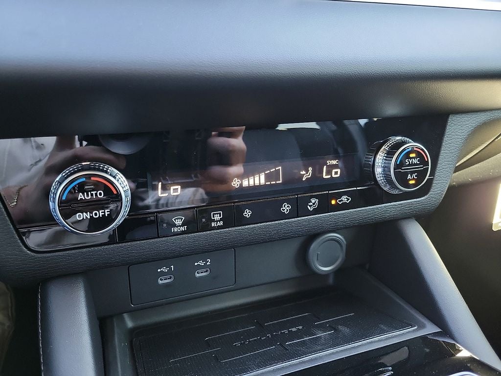 2026 Mitsubishi Outlander ES