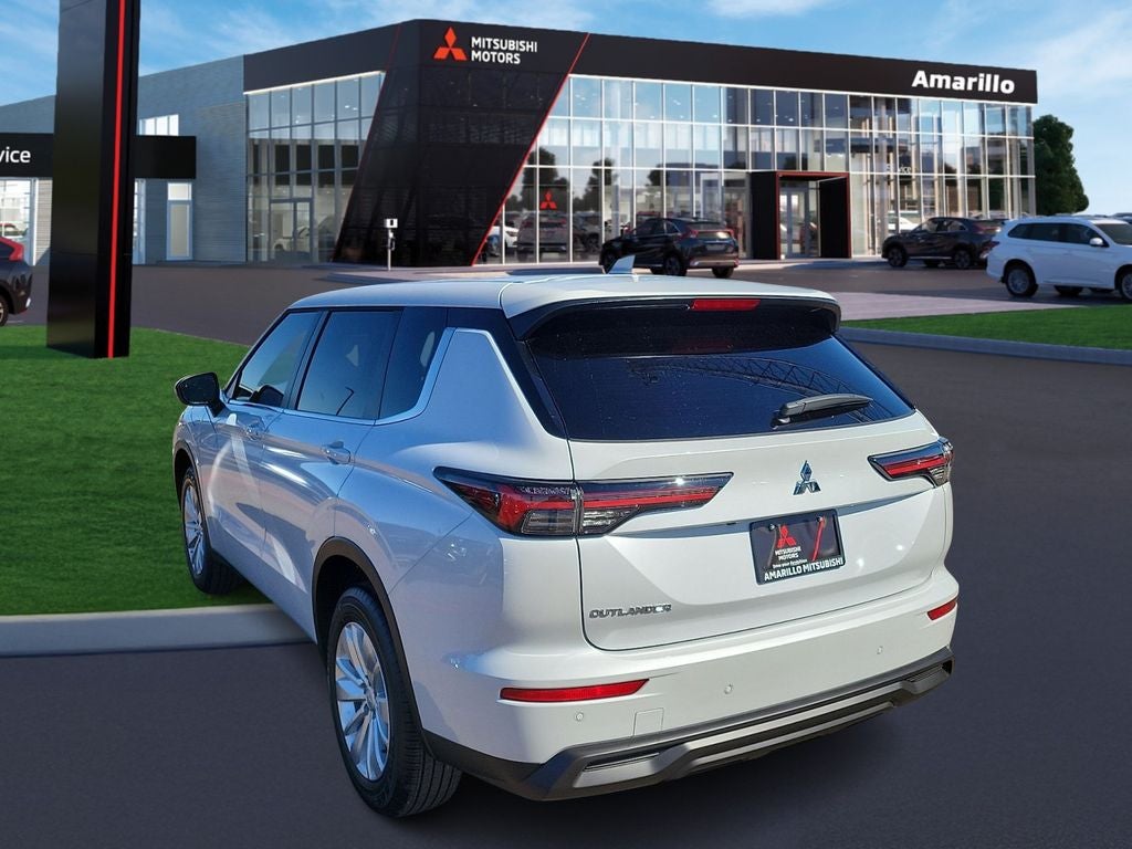 2026 Mitsubishi Outlander ES