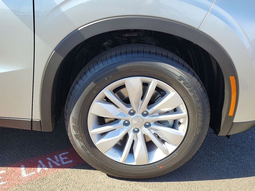 2026 Mitsubishi Outlander ES