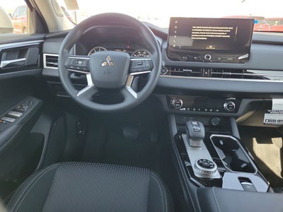 2026 Mitsubishi Outlander ES