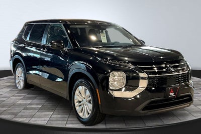 2026 Mitsubishi Outlander ES