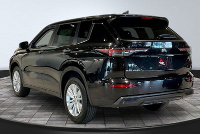 2026 Mitsubishi Outlander ES