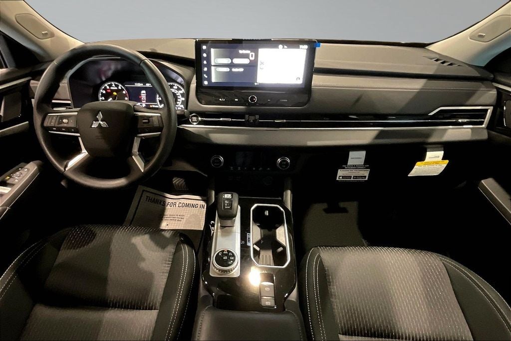 2026 Mitsubishi Outlander ES