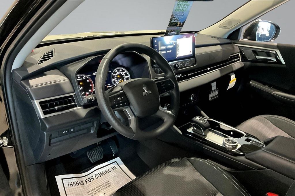 2026 Mitsubishi Outlander ES