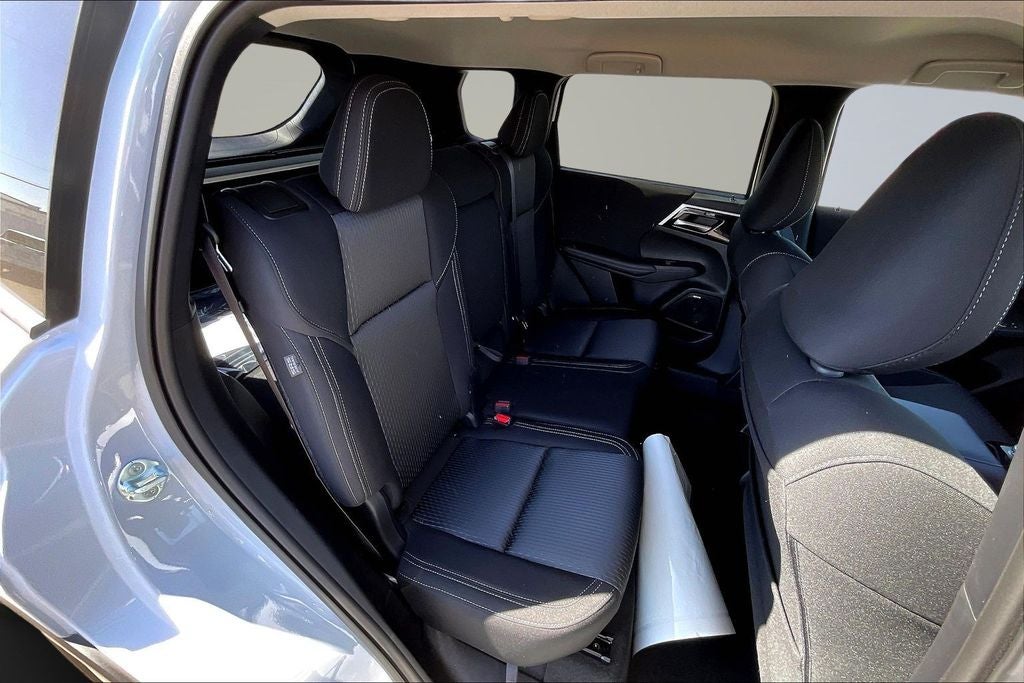 2026 Mitsubishi Outlander ES