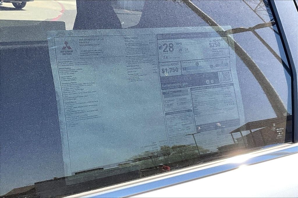 2026 Mitsubishi Outlander ES